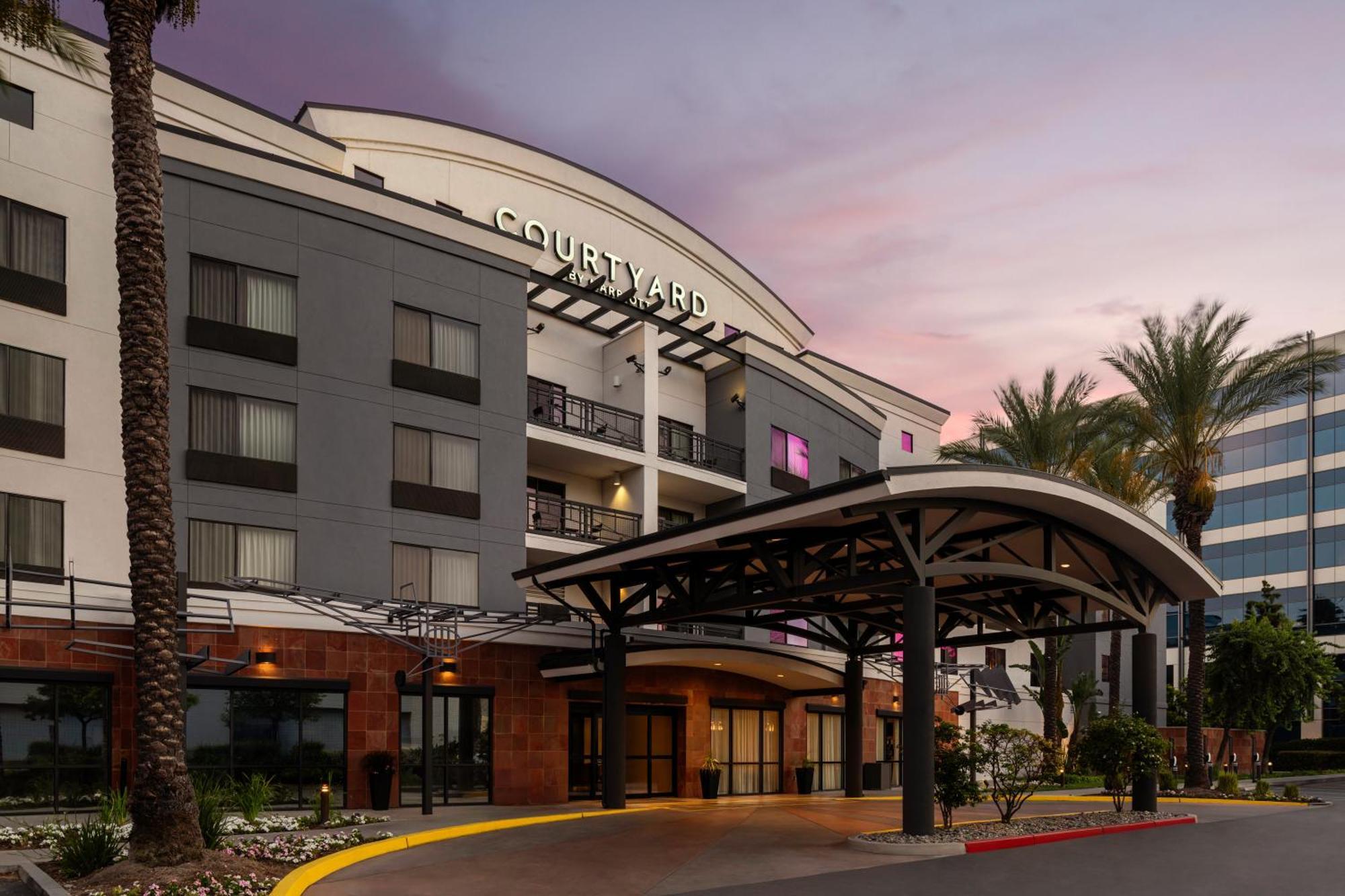 Courtyard Los Angeles Burbank Airport Hotel Exterior foto